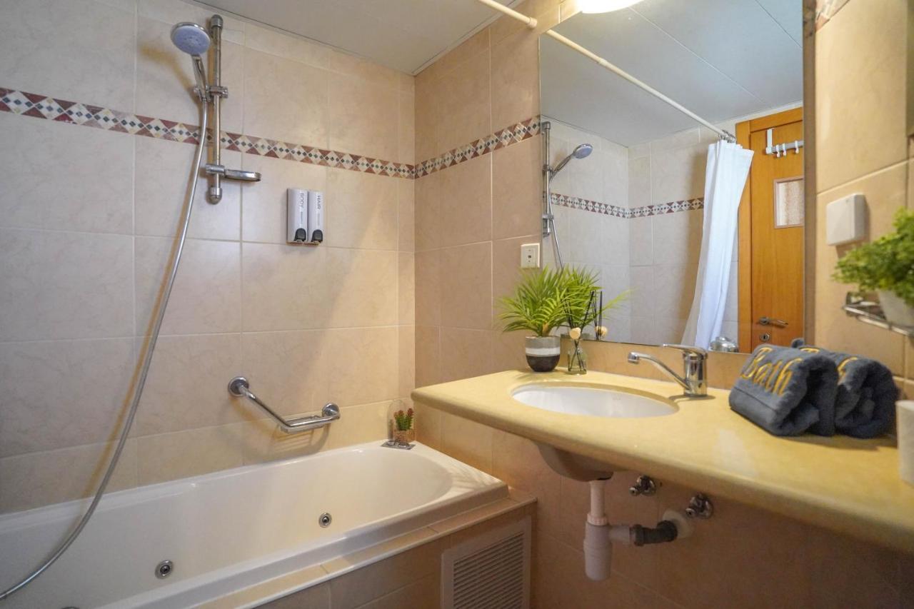 Two Bed Room Apartment 5 Min Walk To The Beach Ейлат Екстер'єр фото