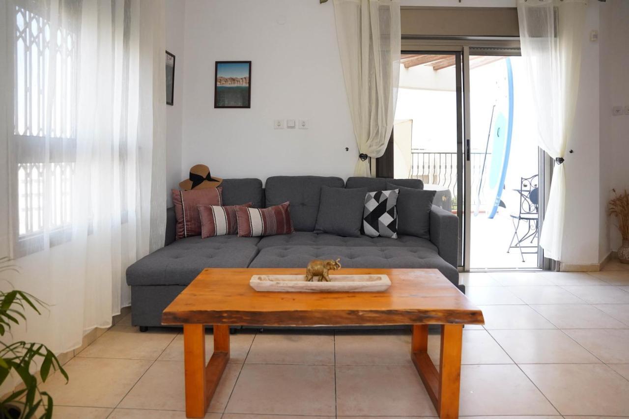 Two Bed Room Apartment 5 Min Walk To The Beach Ейлат Екстер'єр фото