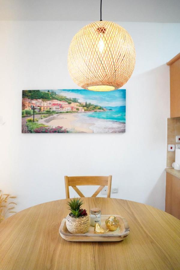Two Bed Room Apartment 5 Min Walk To The Beach Ейлат Екстер'єр фото