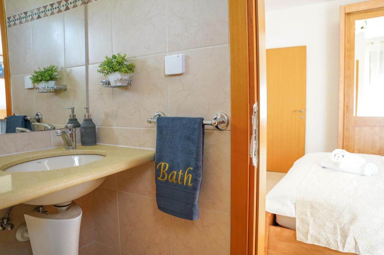 Two Bed Room Apartment 5 Min Walk To The Beach Ейлат Екстер'єр фото