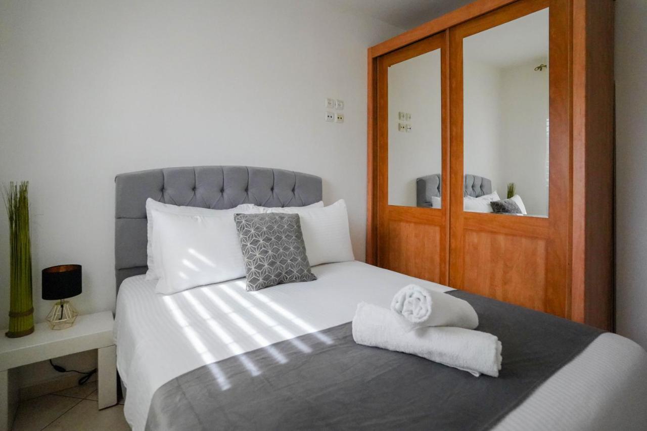 Two Bed Room Apartment 5 Min Walk To The Beach Ейлат Екстер'єр фото
