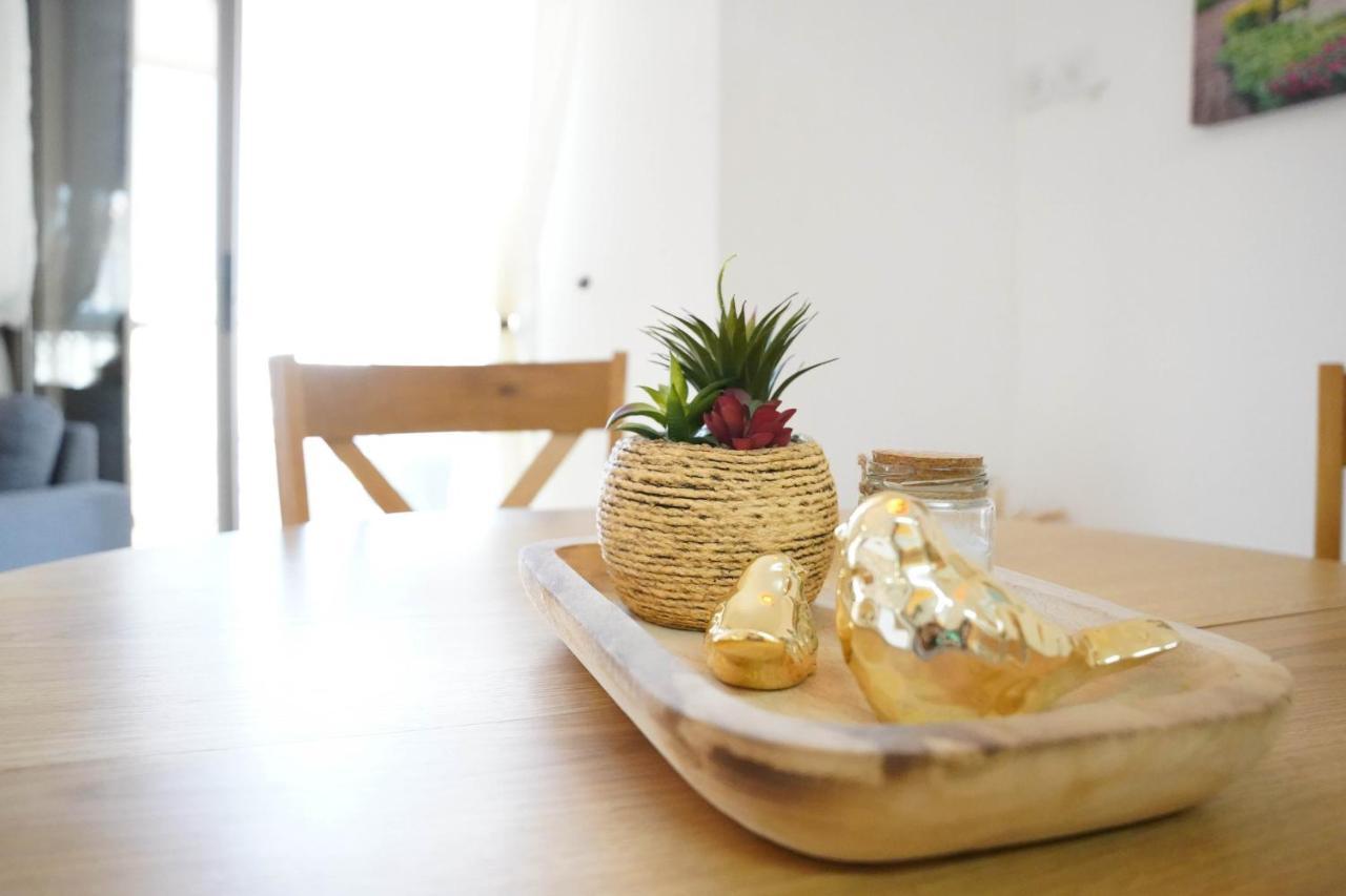 Two Bed Room Apartment 5 Min Walk To The Beach Ейлат Екстер'єр фото
